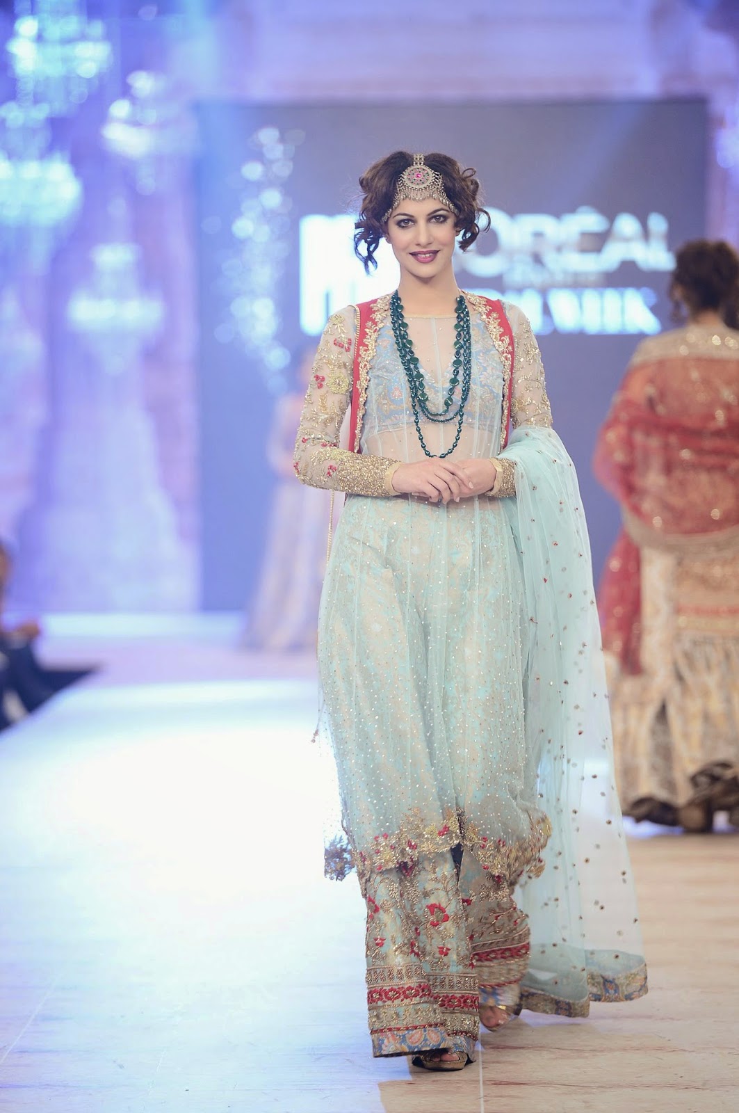 Zara shahjahan sales bridal dresses 2018